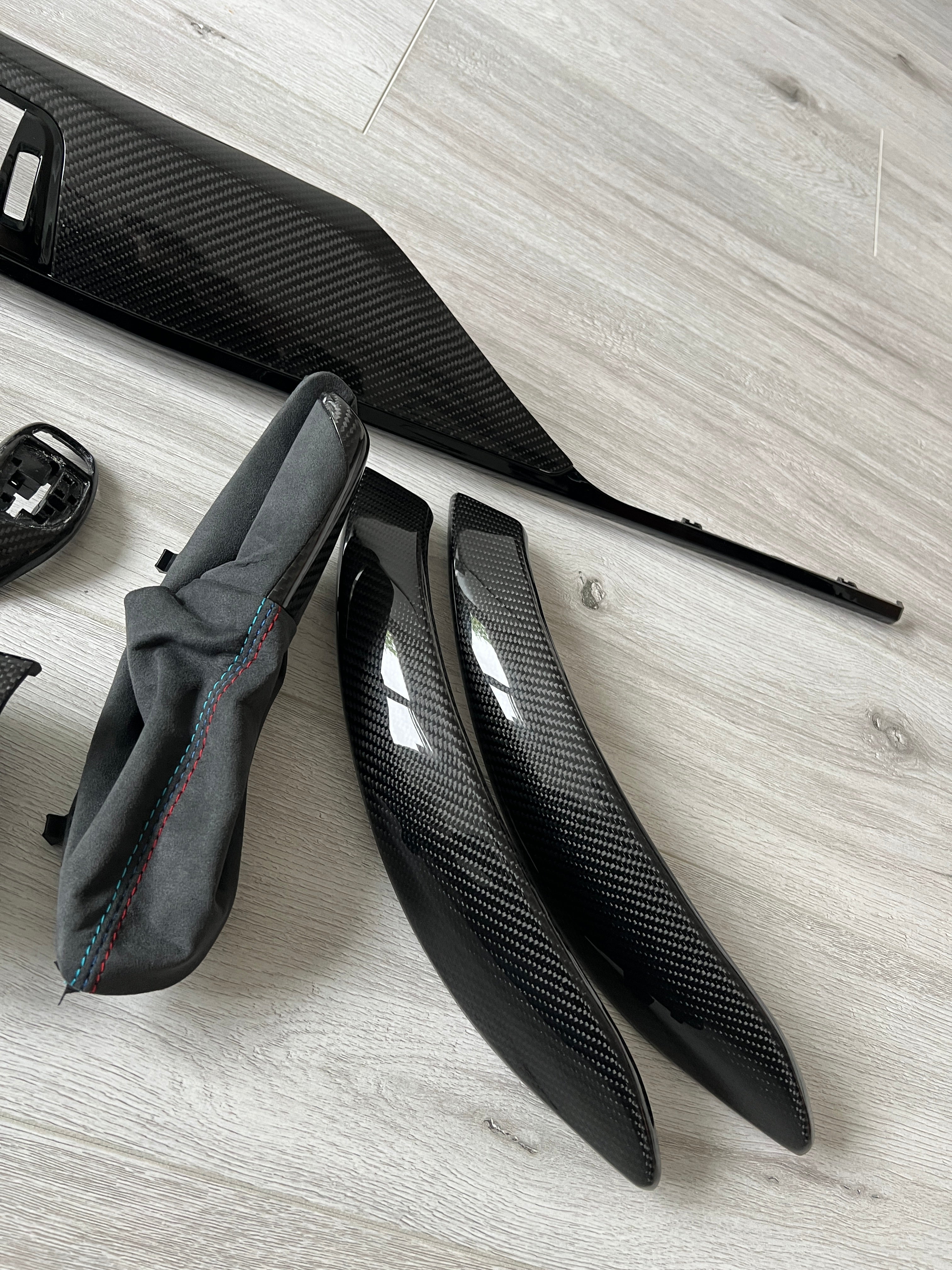 BMW F30 F31 F32 F36 Carbon Interieurleisten ähnlich wie M4 F82