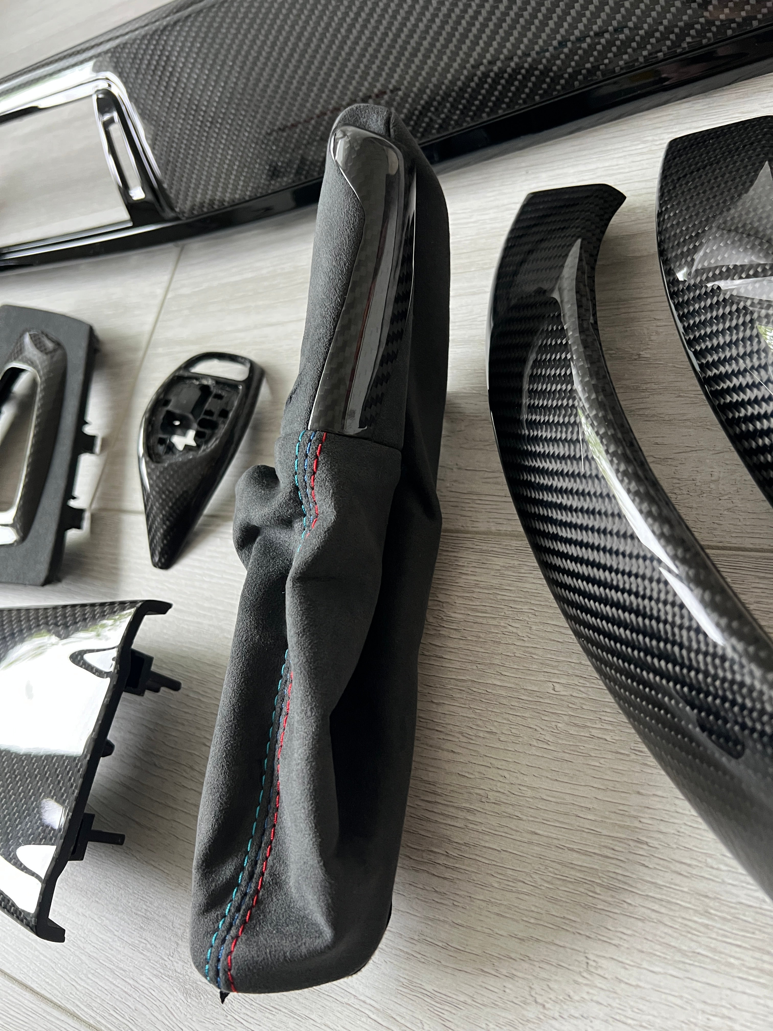 BMW F30 F31 F32 F36 Carbon Interieurleisten ähnlich wie M4 F82